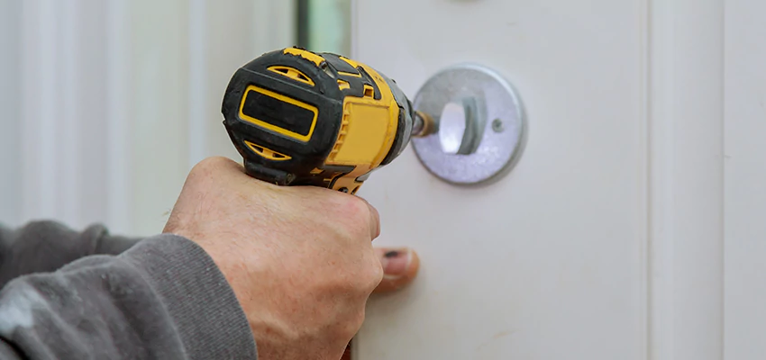 Street Locksmith For Smart Lock Repair in Vincent, CA