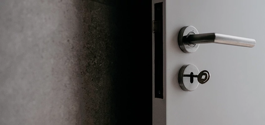 Front Door Handle Repair And Installation in Vincent, CA